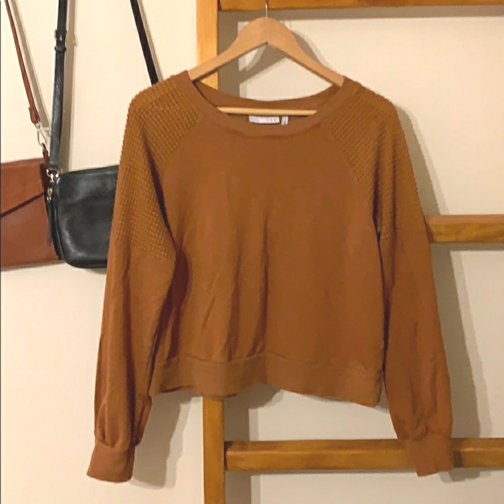 Mustard sweater 🧡